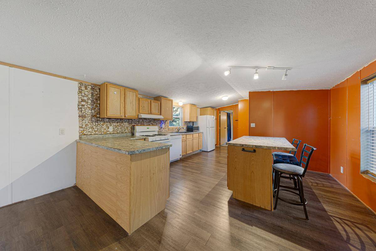 605 E Shakespeare AVE E, Mankato, MN 56001