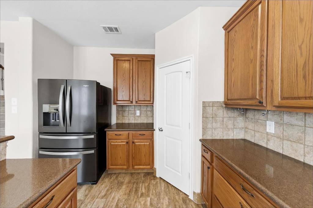 5104 Shelly Ray Road, Fort Worth, TX 76244