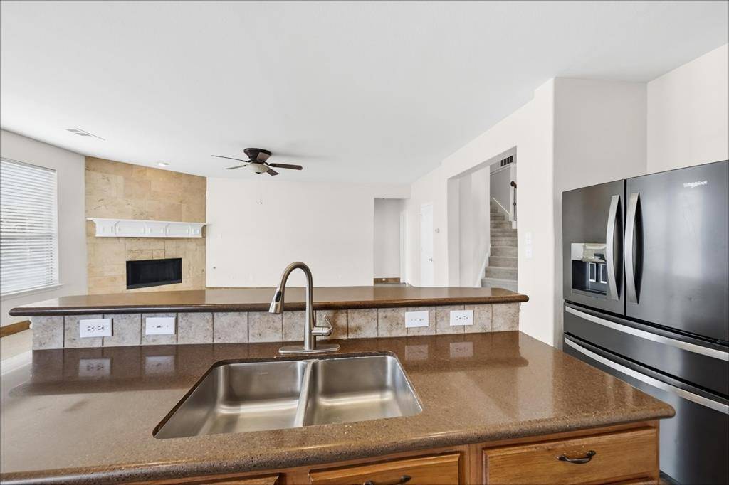 5104 Shelly Ray Road, Fort Worth, TX 76244