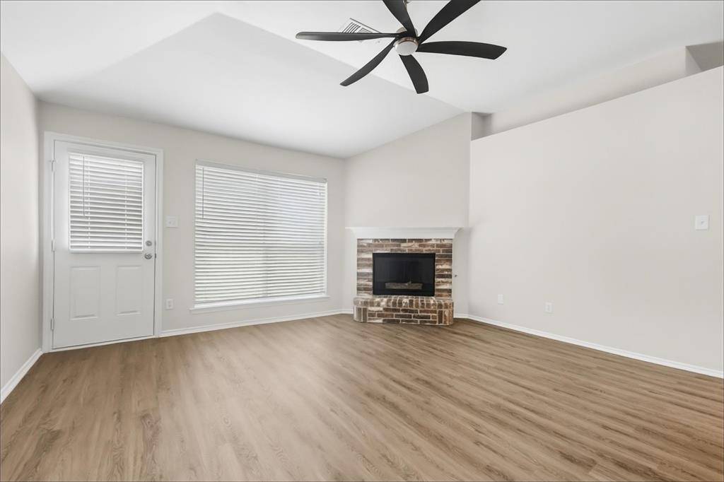 7217 Fossil Hill Drive, Arlington, TX 76002