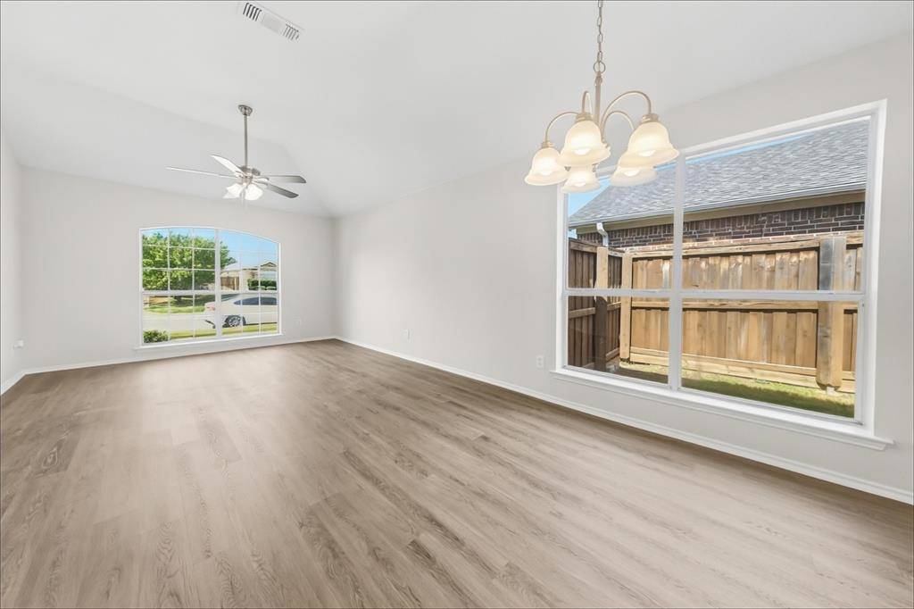7217 Fossil Hill Drive, Arlington, TX 76002