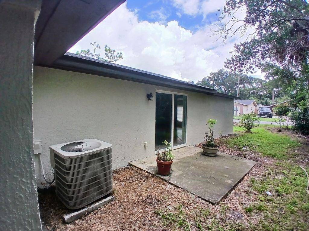 1001 SANTA BARBARA DR, Sanford, FL 32773