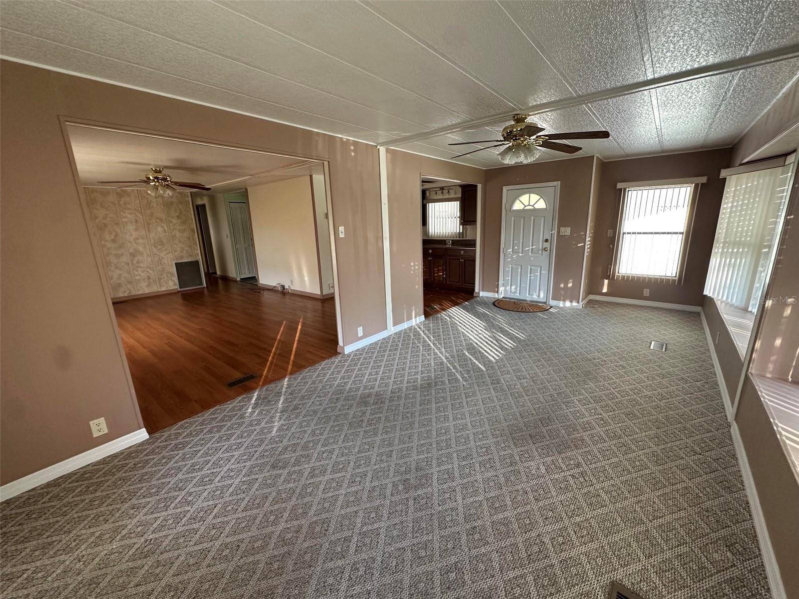 8144 RIDGE DALE AVE, Brooksville, FL 34613