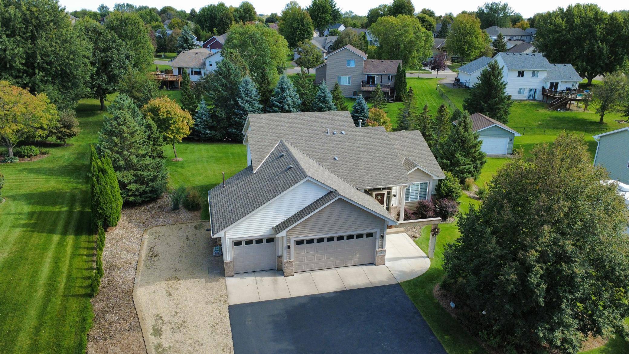 20390 Pintail CT, Rogers, MN 55374