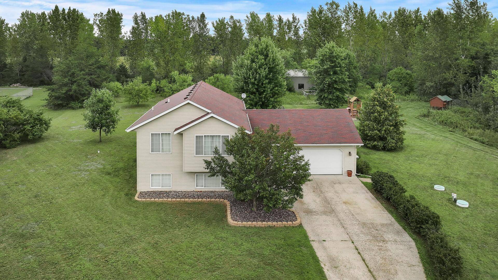 14318 316th AVE, Princeton, MN 55371