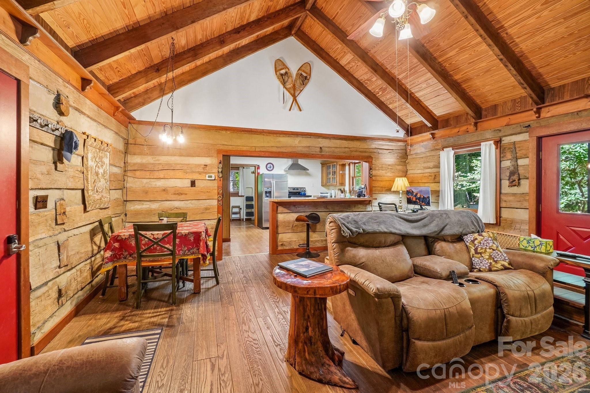 988 English Ridge DR, Mars Hill, NC 28754