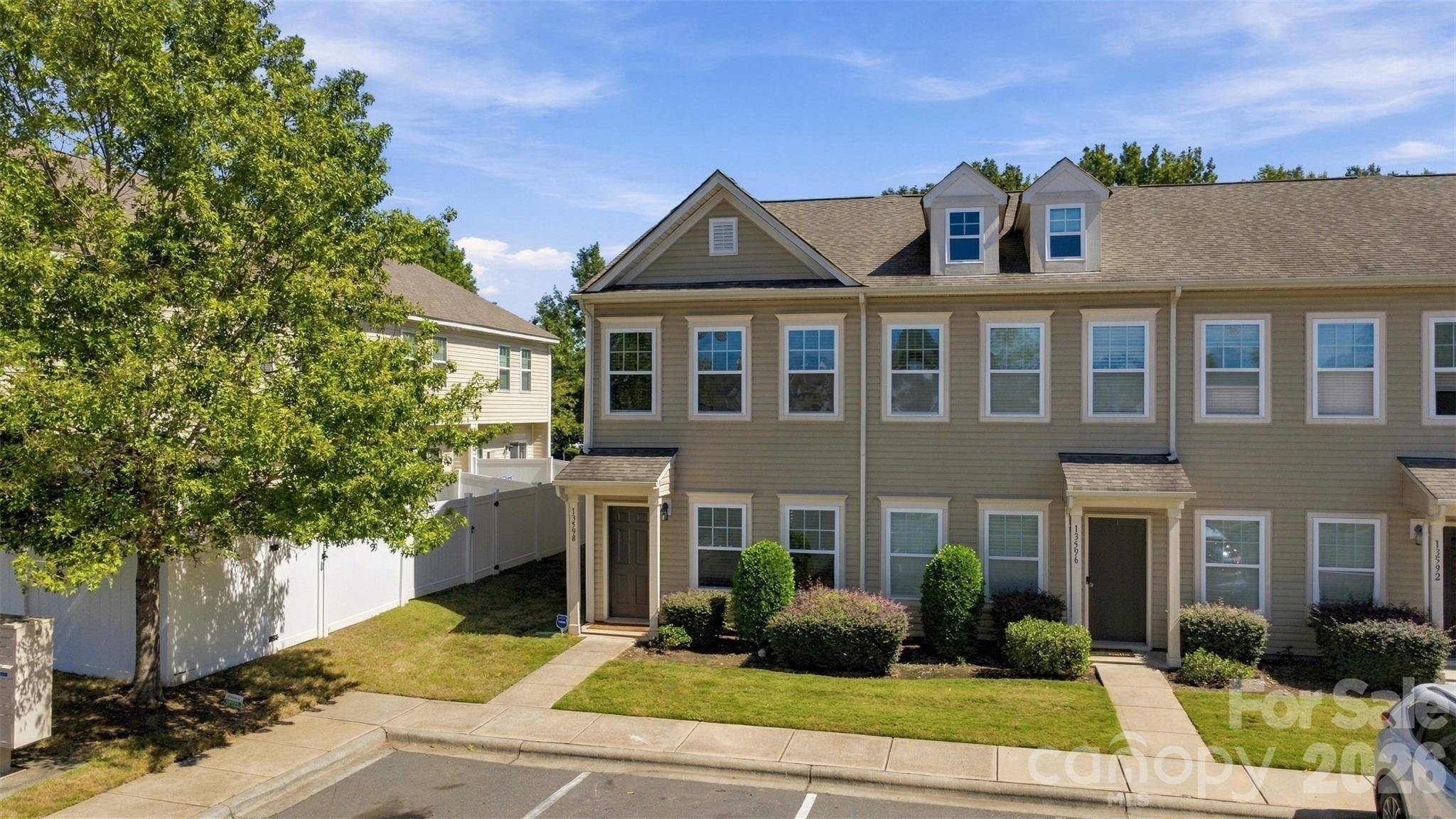 13598 Calloway Glen DR, Charlotte, NC 28273