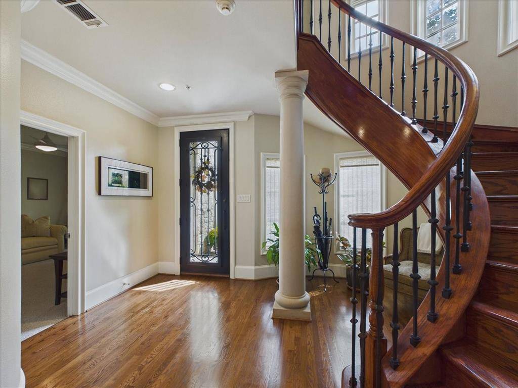 4301 Lomo Alto Drive #B, Highland Park, TX 75219