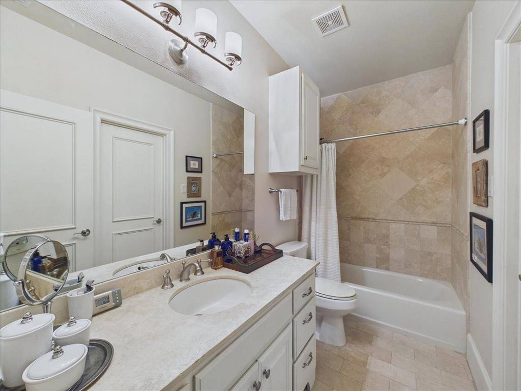 4301 Lomo Alto Drive #B, Highland Park, TX 75219