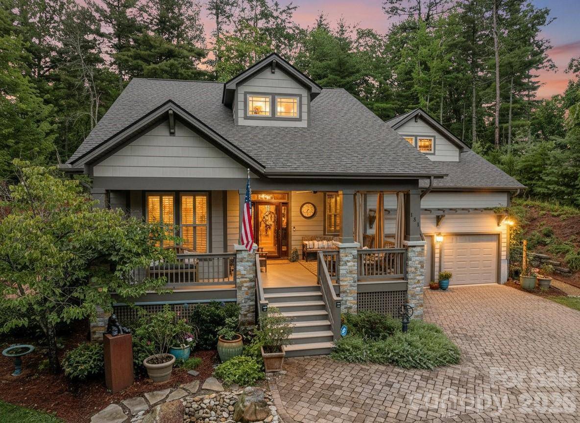 151 Monarch RD, Hendersonville, NC 28739