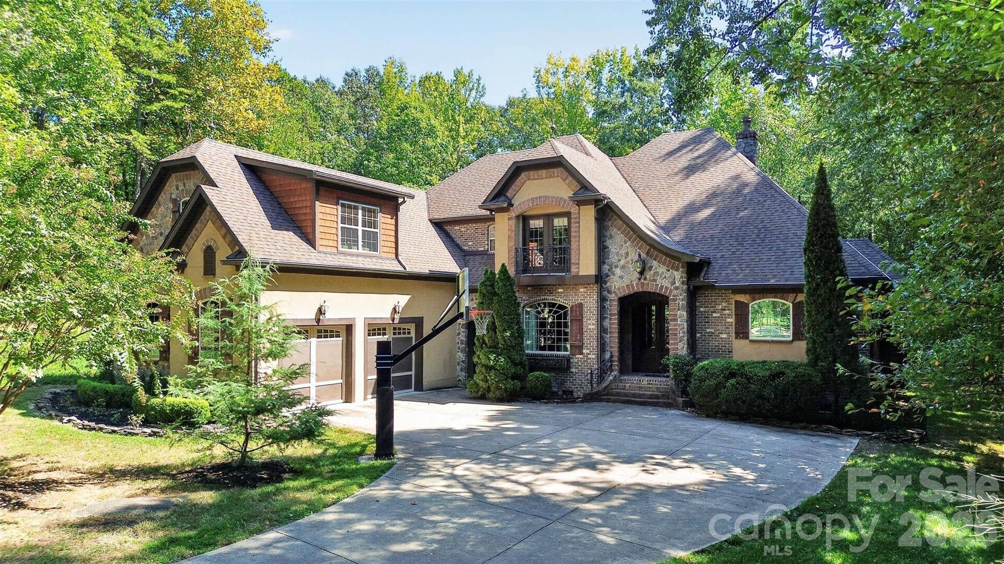 6031 Greystone DR, Matthews, NC 28104