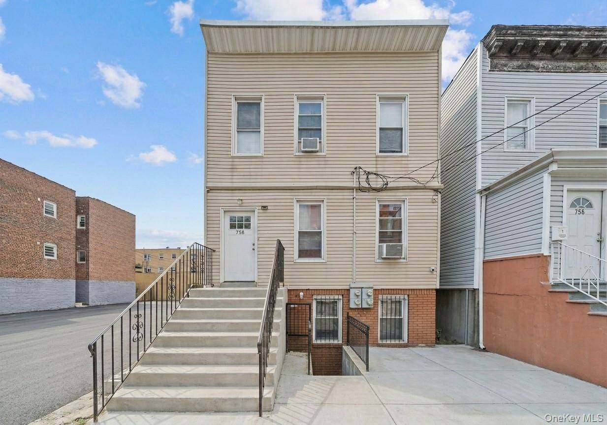 758 E 224th ST, Bronx, NY 10466
