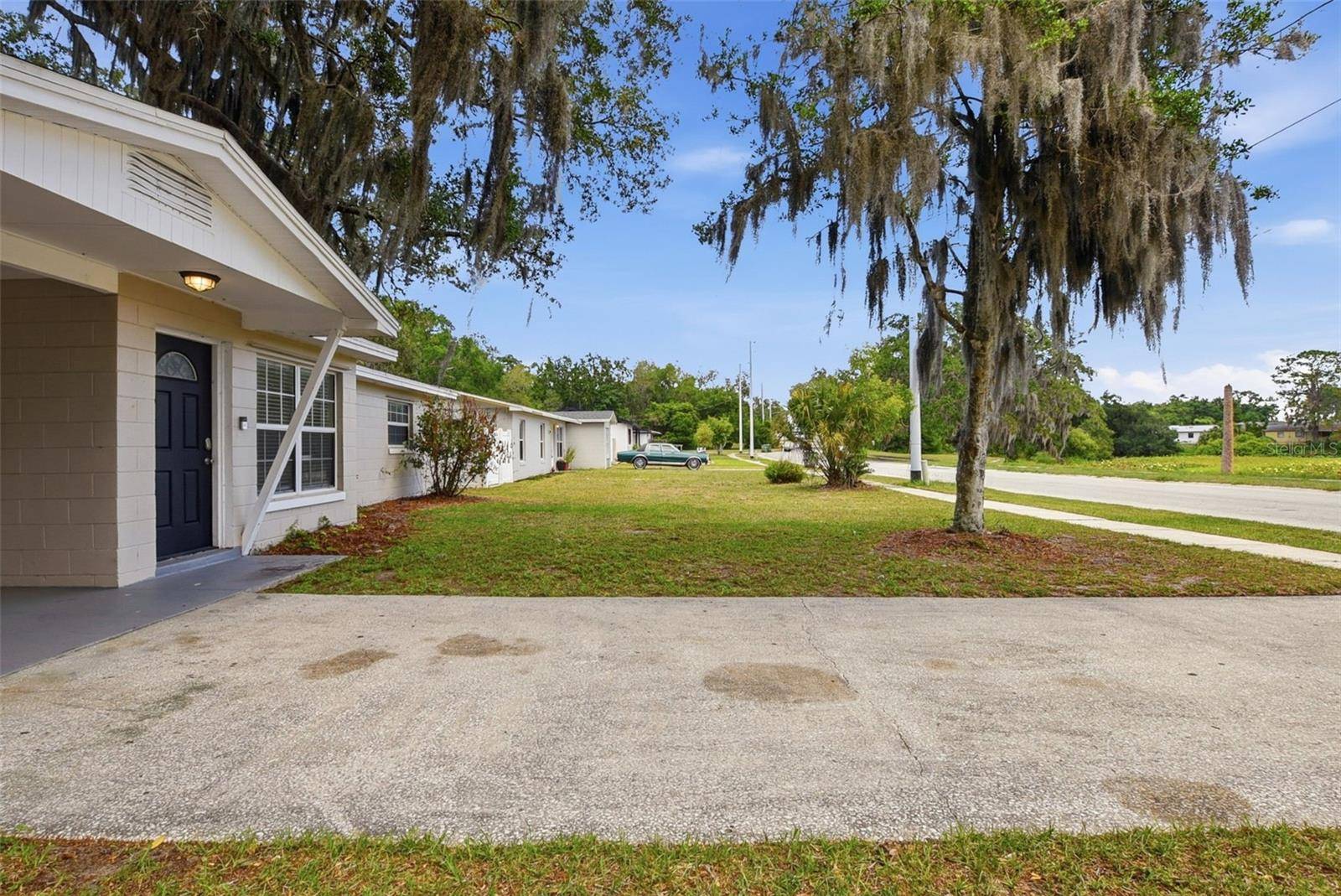 1317 BRAEBURY DR, Leesburg, FL 34748