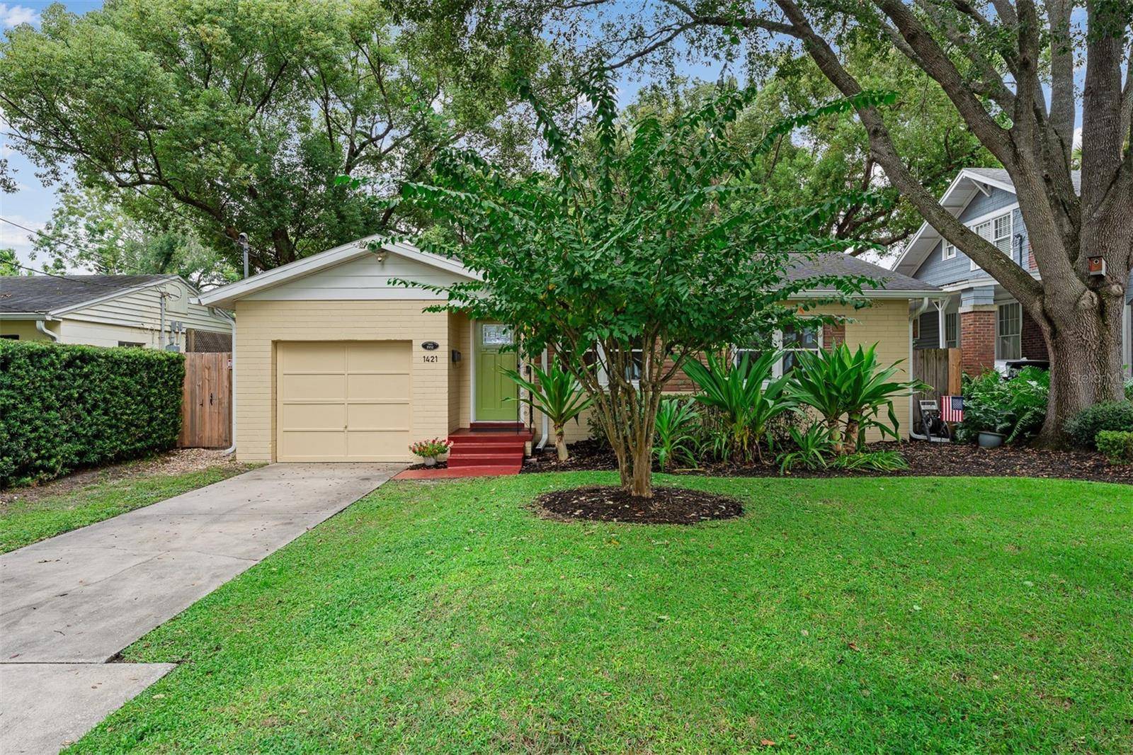 1421 E HARWOOD ST, Orlando, FL 32803