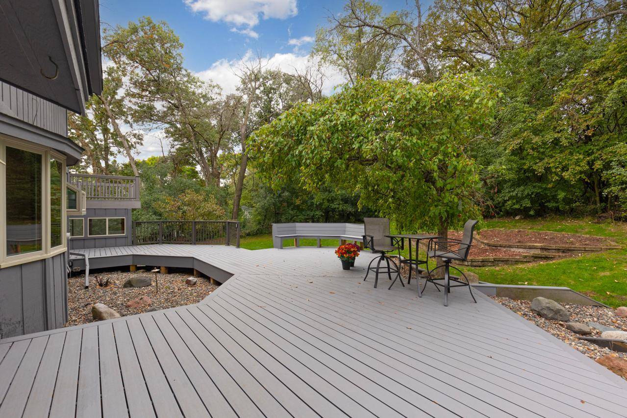 3200 Hazelwood W, Wayzata, MN 55391
