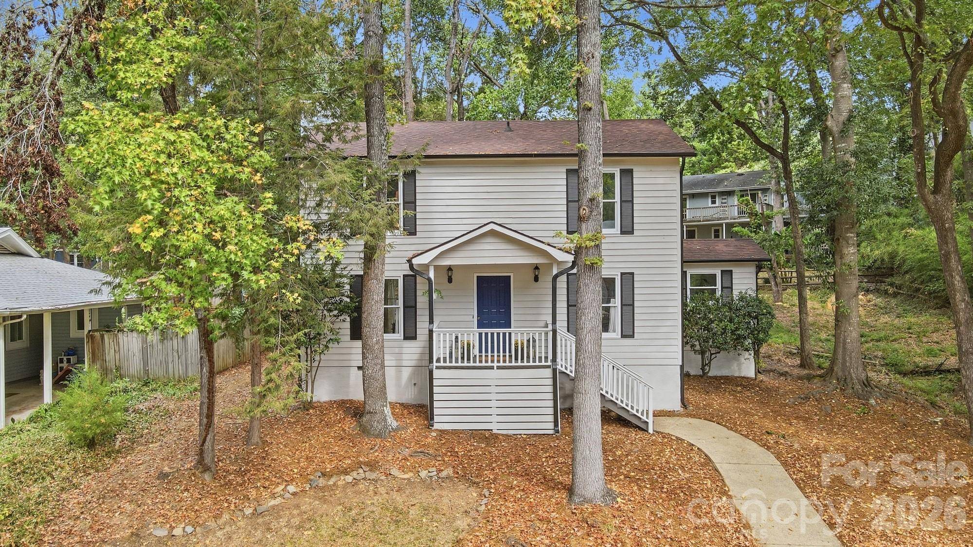 5060 Suwarrow CIR, Tega Cay, SC 29708