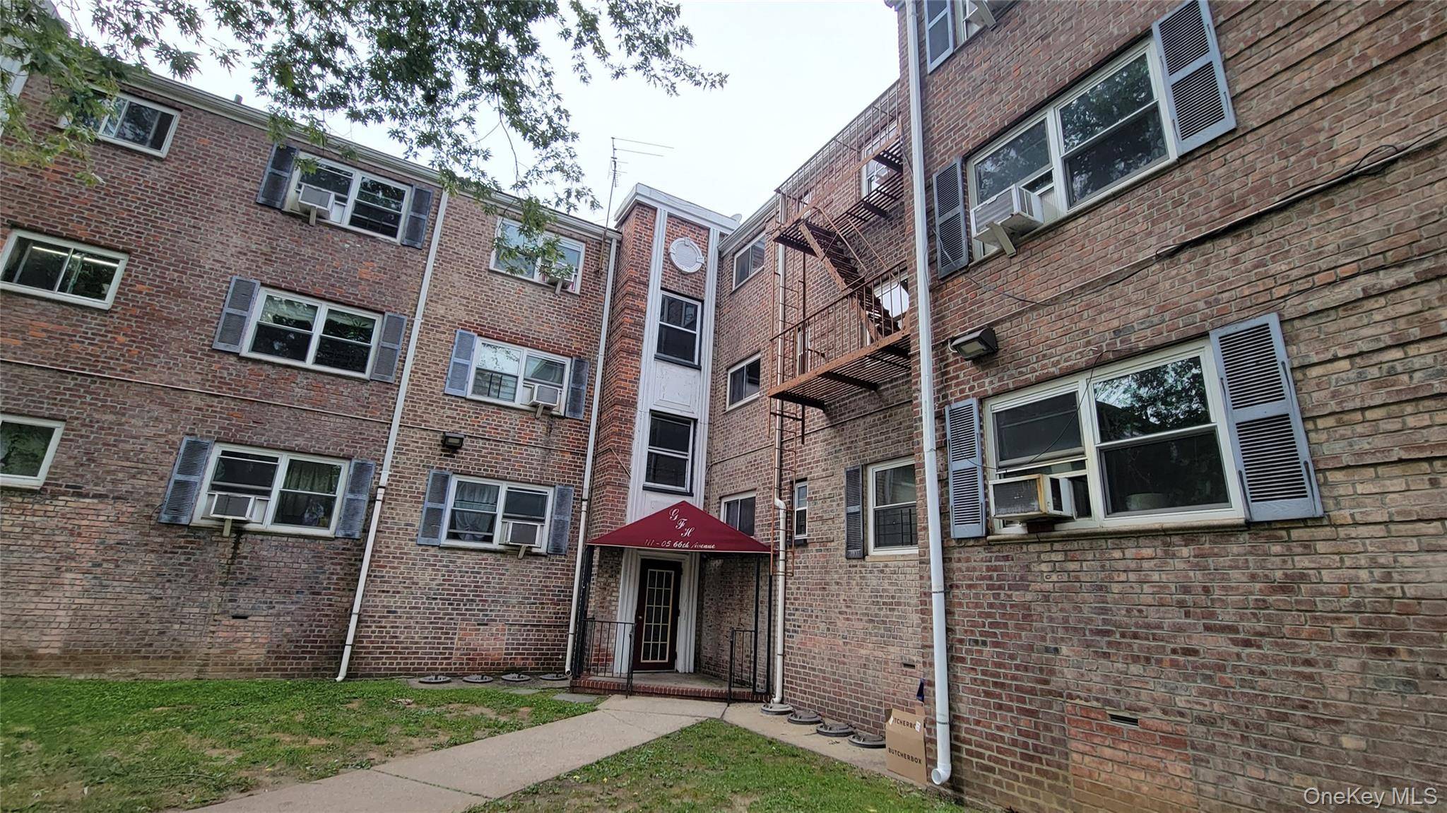 111-05 66 AVE #1B, Forest Hills, NY 11375