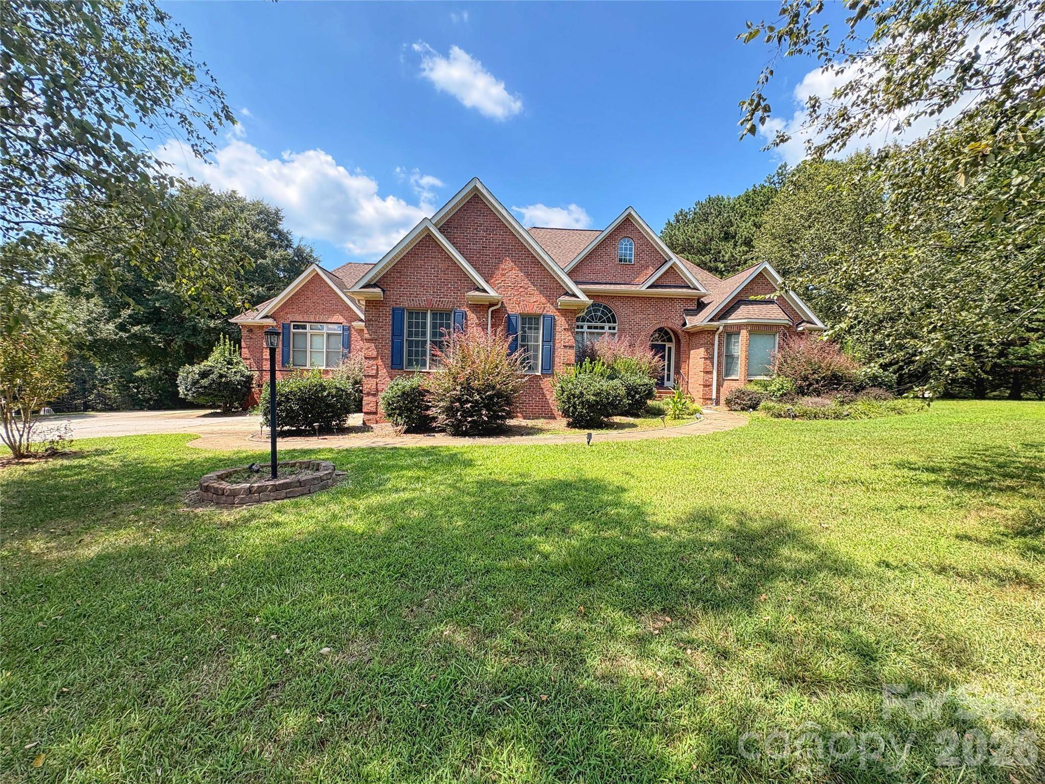 1304 Glenview LN, Rock Hill, SC 29730