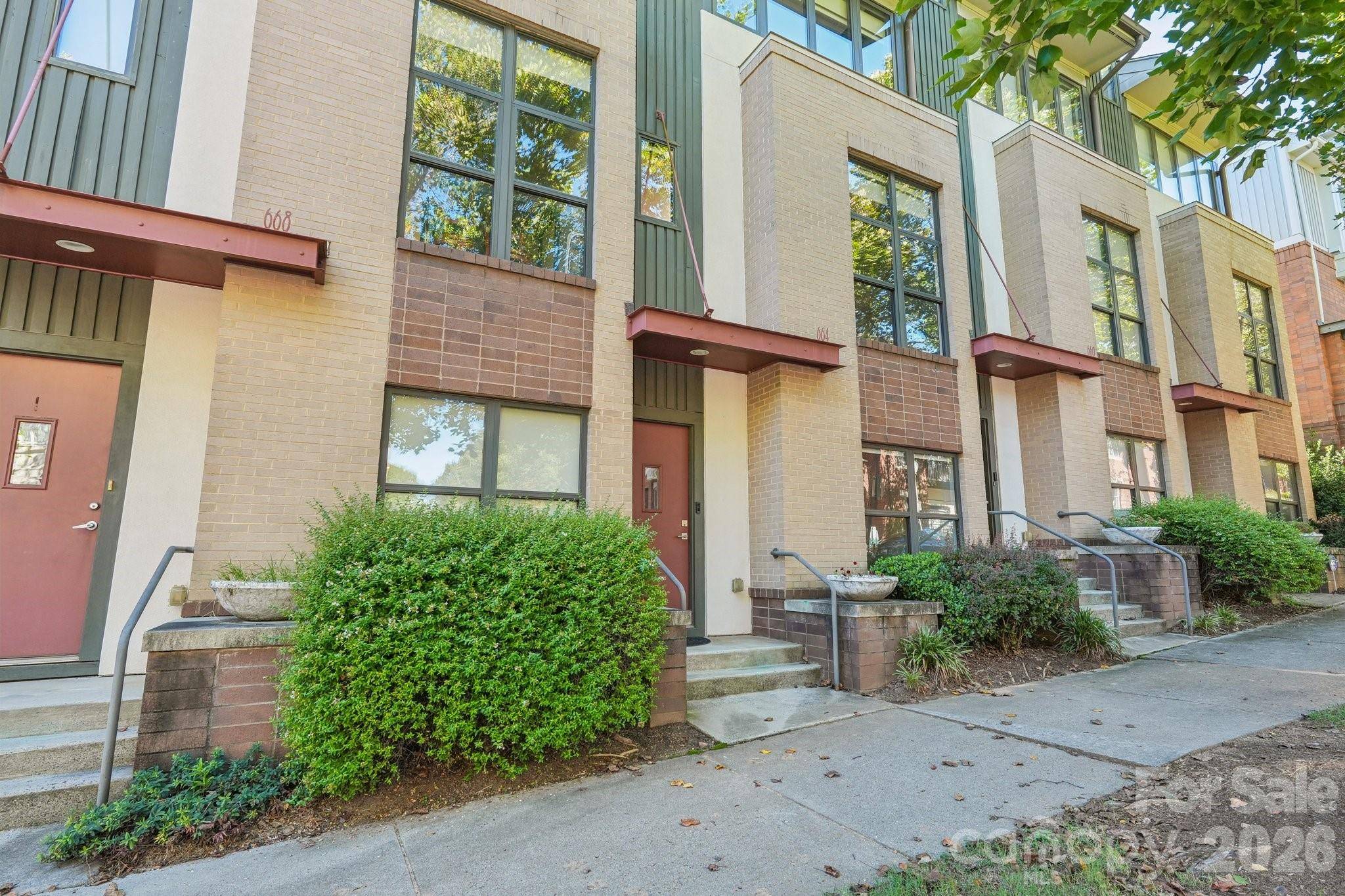 664 Garden District DR, Charlotte, NC 28202