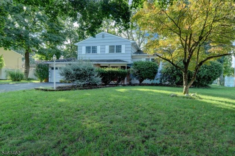 15 Jocelyn Pl, Pequannock Twp., NJ 07444