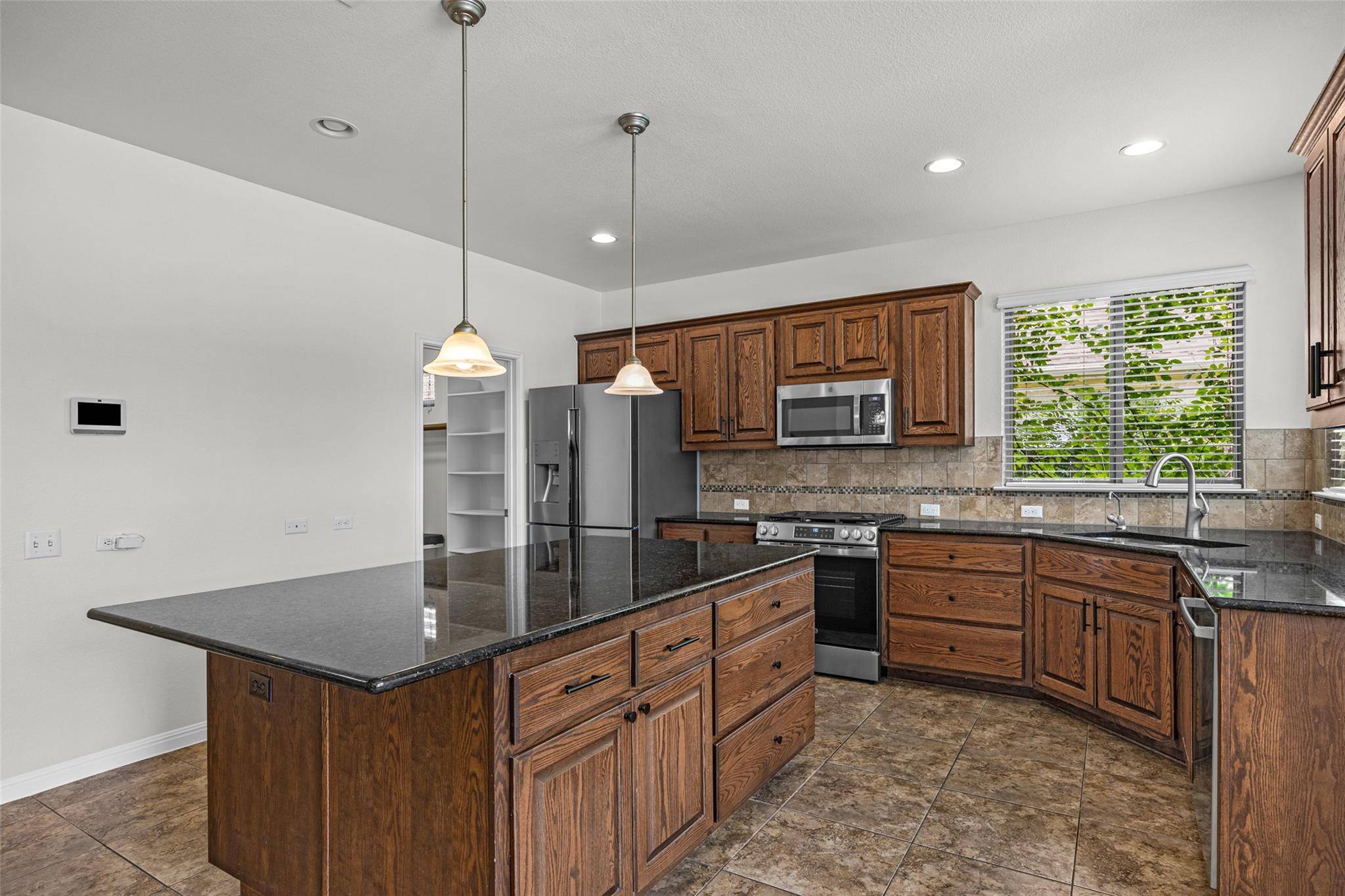 606 Irvin DR, San Marcos, TX 78666