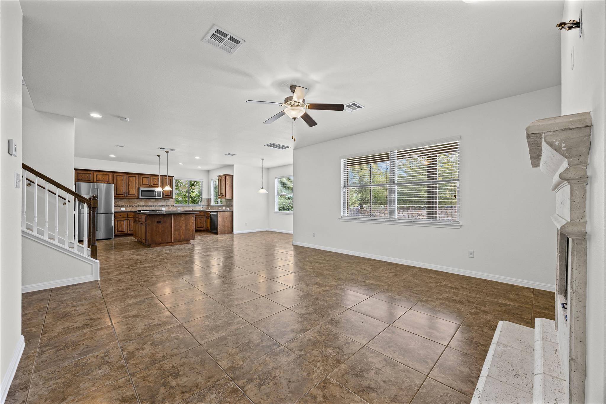 606 Irvin DR, San Marcos, TX 78666