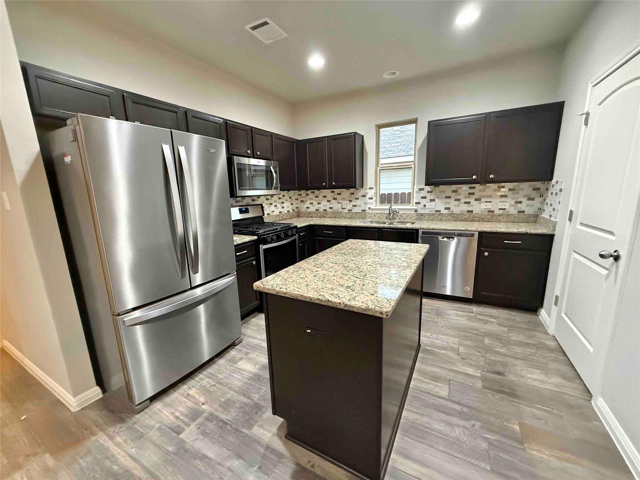 457 Star Thistle ST, Leander, TX 78641
