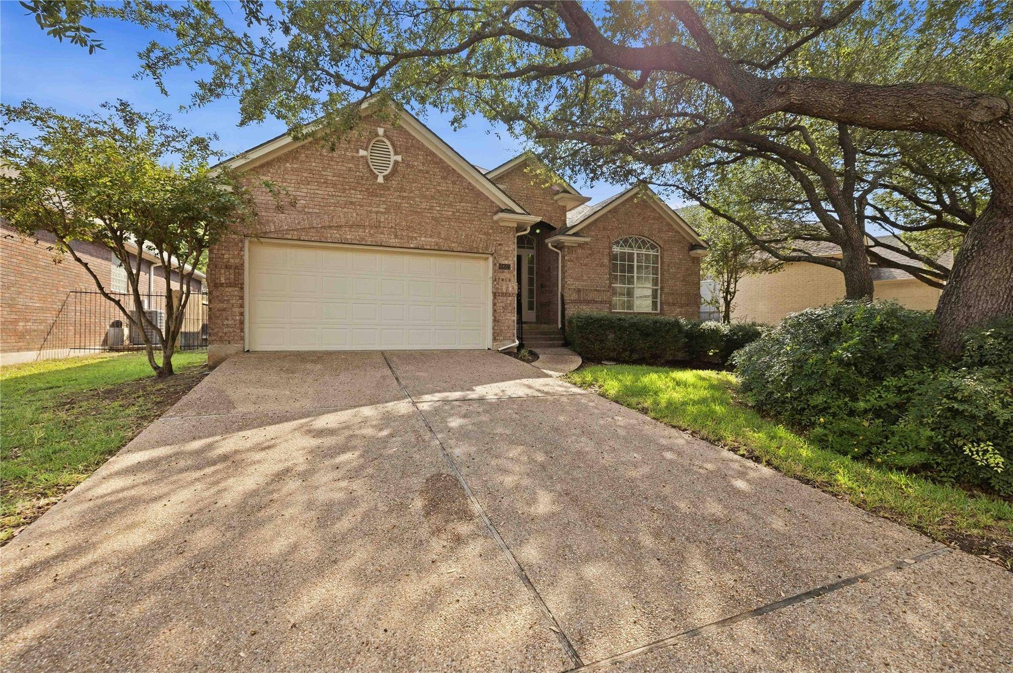 10045 Planters Woods DR, Austin, TX 78730