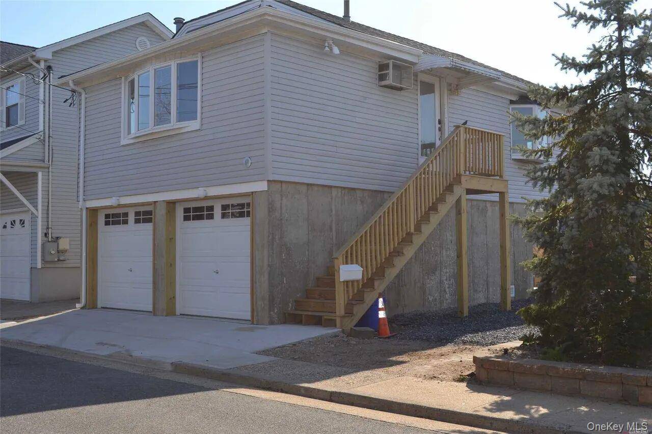 172 Sportsmans AVE, Freeport, NY 11520
