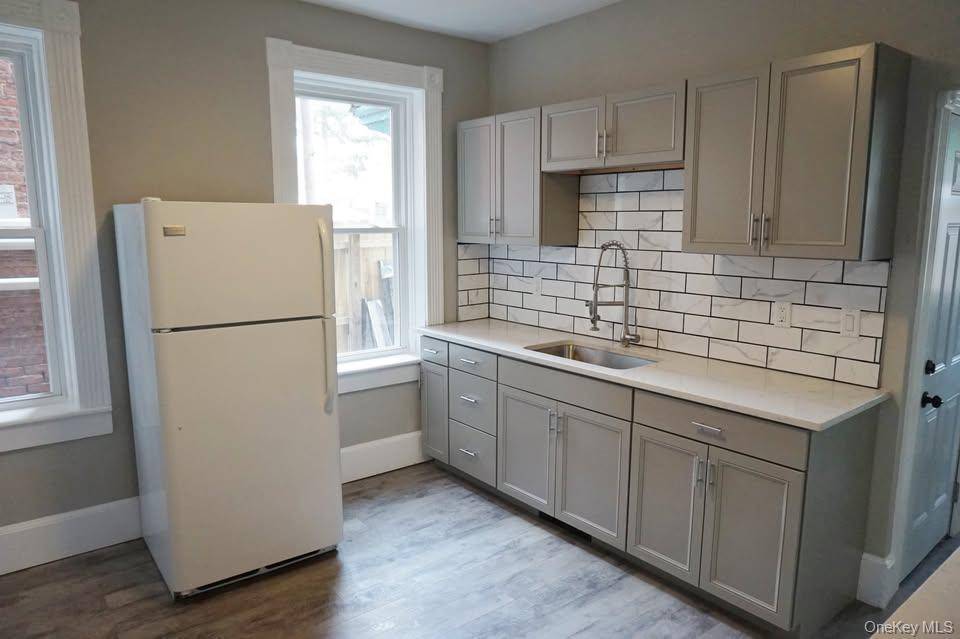 176 Mill ST, Poughkeepsie, NY 12601