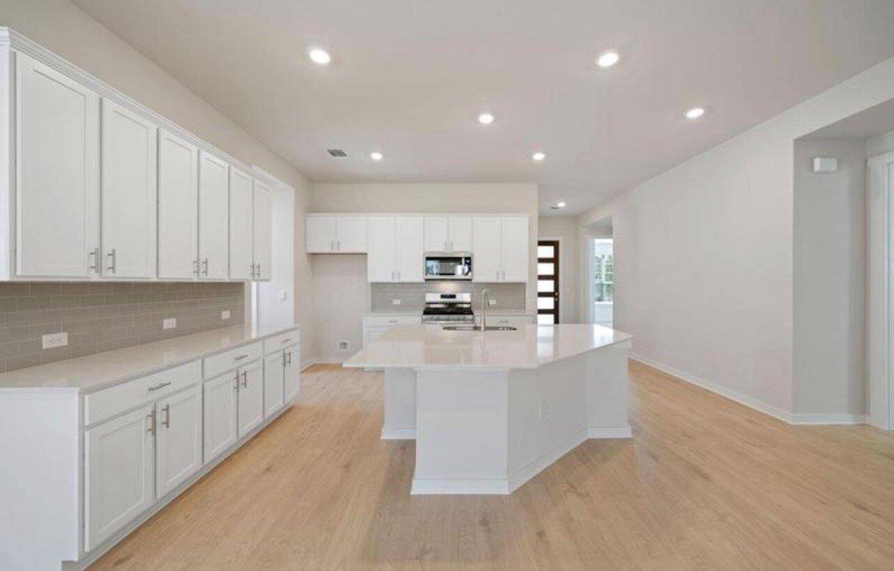 409 Deerpath ST, Leander, TX 78641