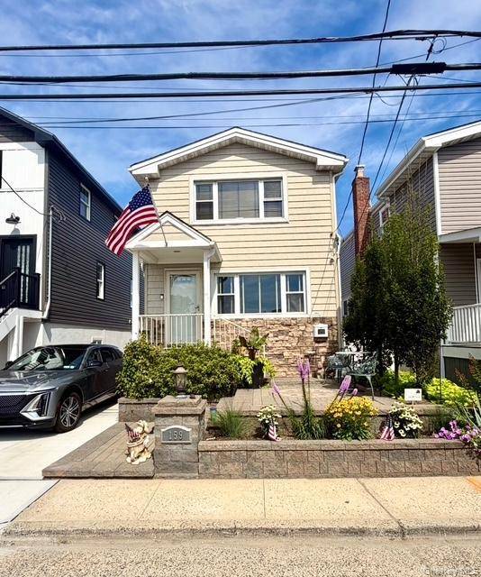 159 Sportsman AVE, Freeport, NY 11520