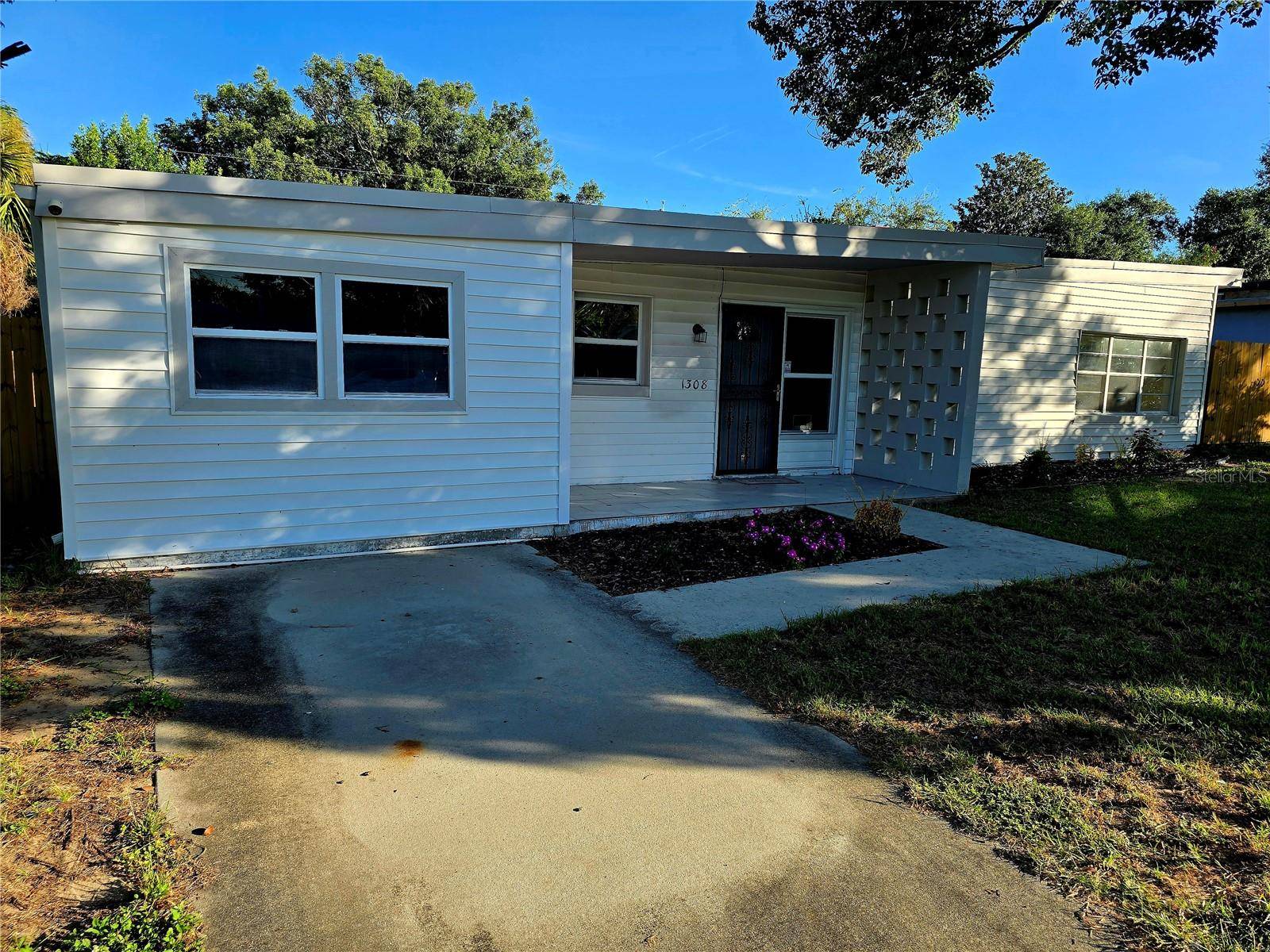 1308 MOORE ST, Daytona Beach, FL 32114