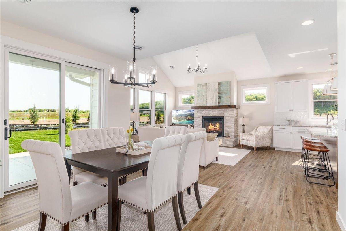 2477 Sharon Lane, Hudson, WI 54016