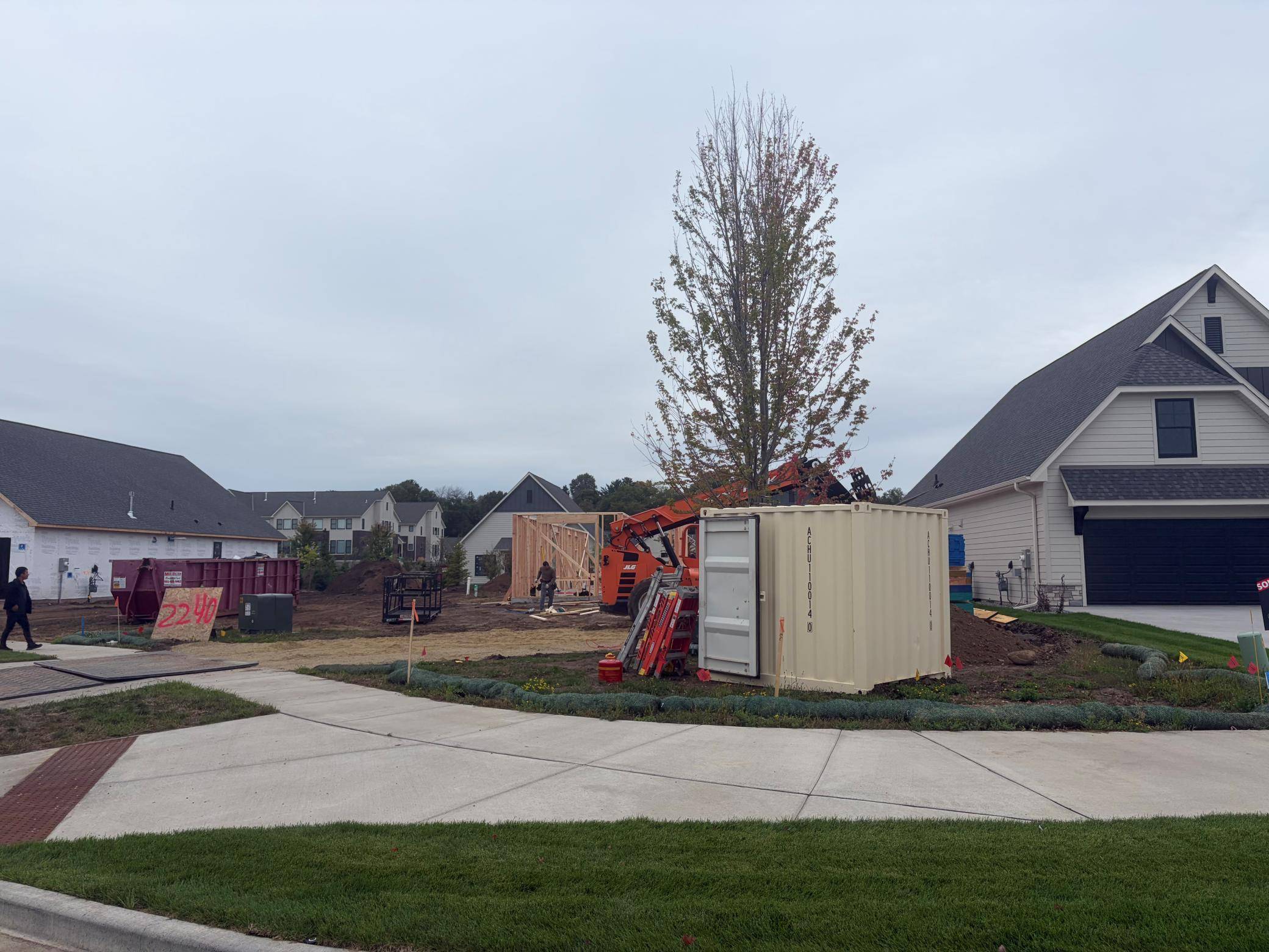 2240 Sydney LN, Hudson, WI 54016