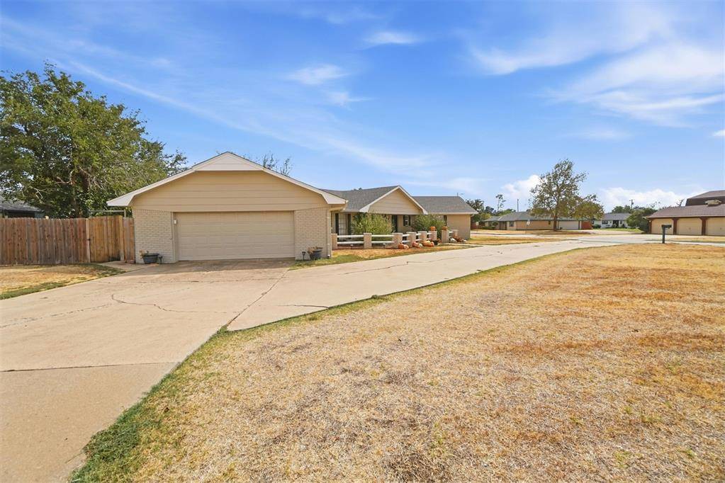 2720 N Robin ST, Altus, OK 73521