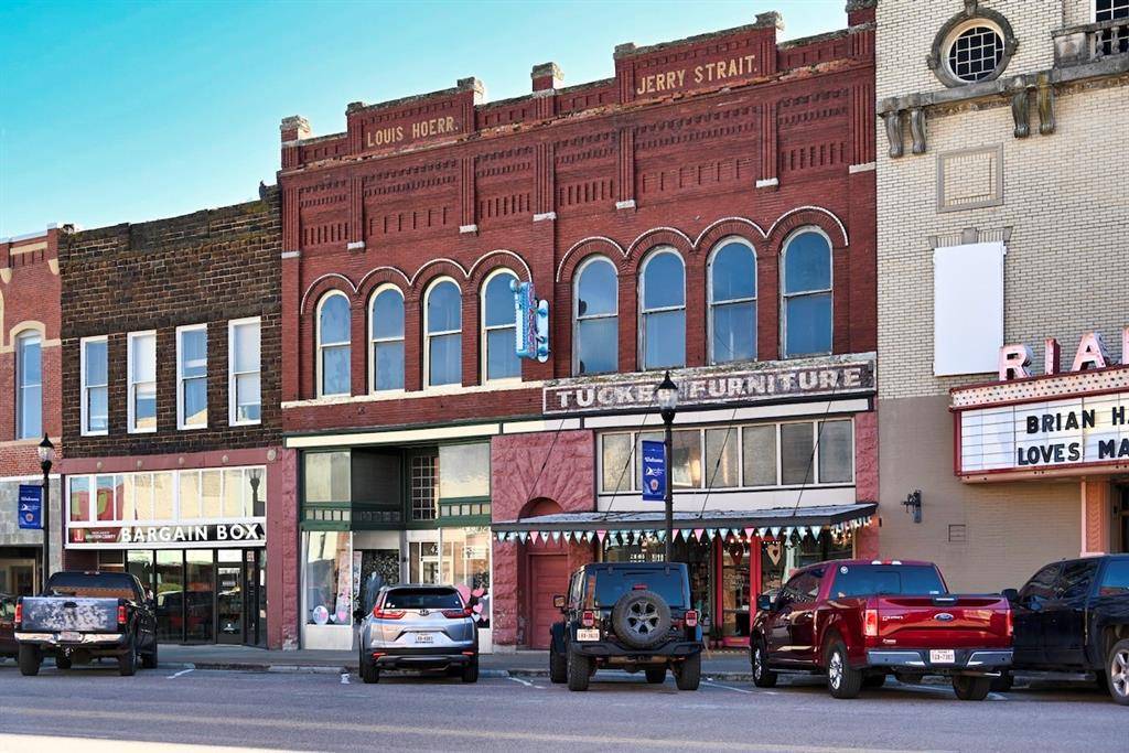 422 W Main Street, Denison, TX 75020