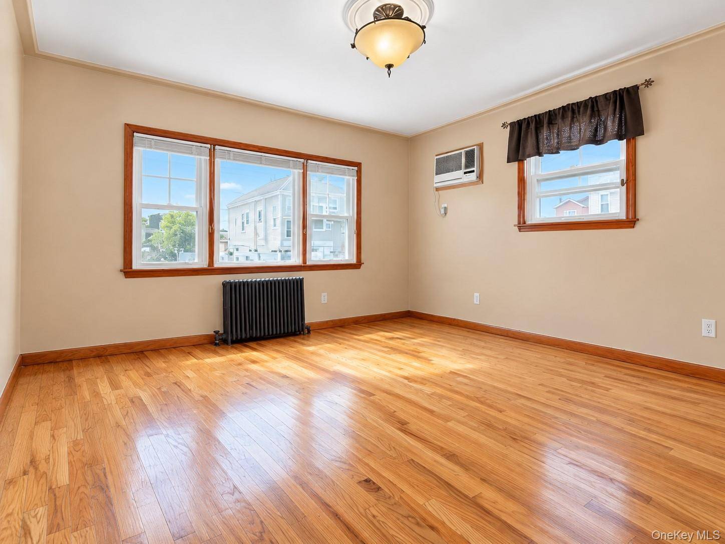 14 Balfour Street, Staten Island, NY 10305