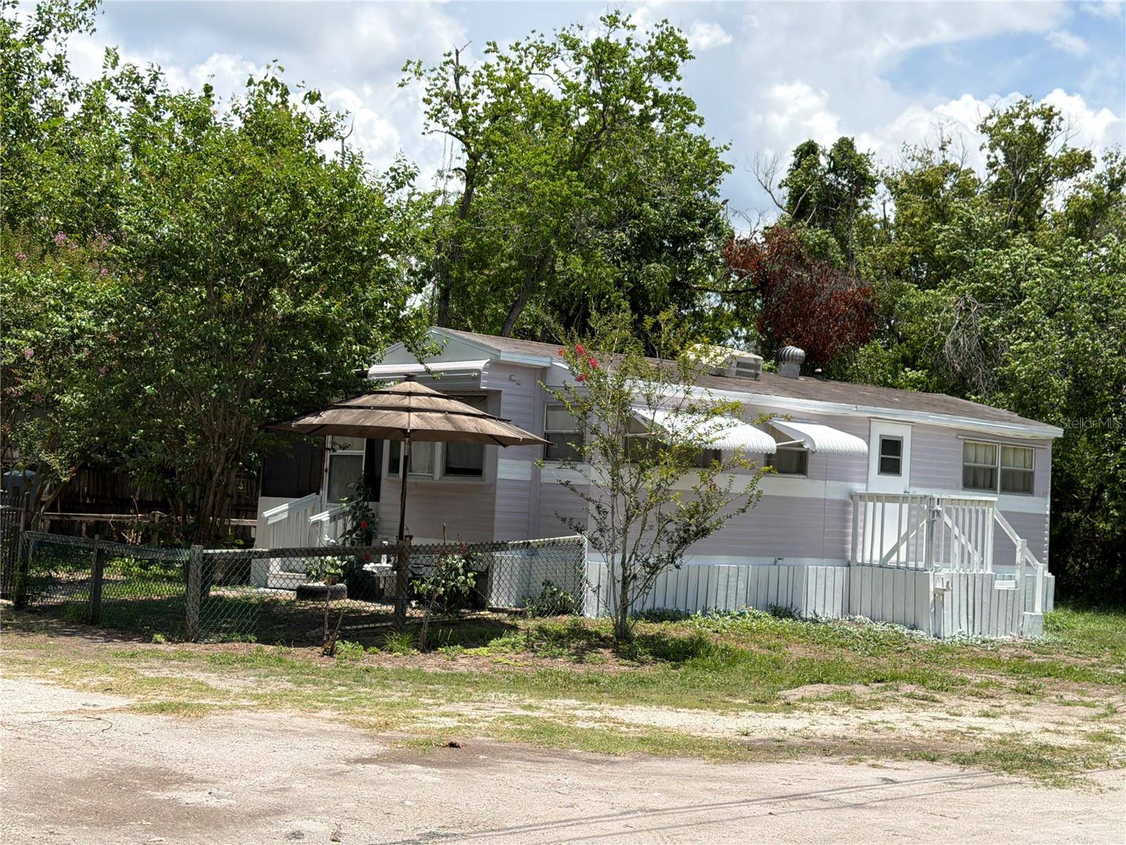 8426 KRICKET LN, Tampa, FL 33637