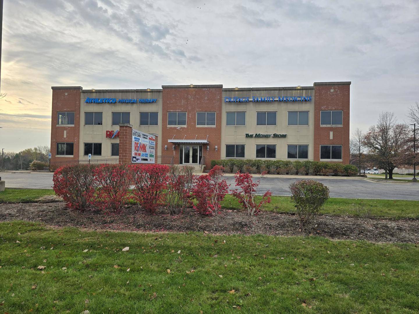 2272 95th ST #310, Naperville, IL 60564