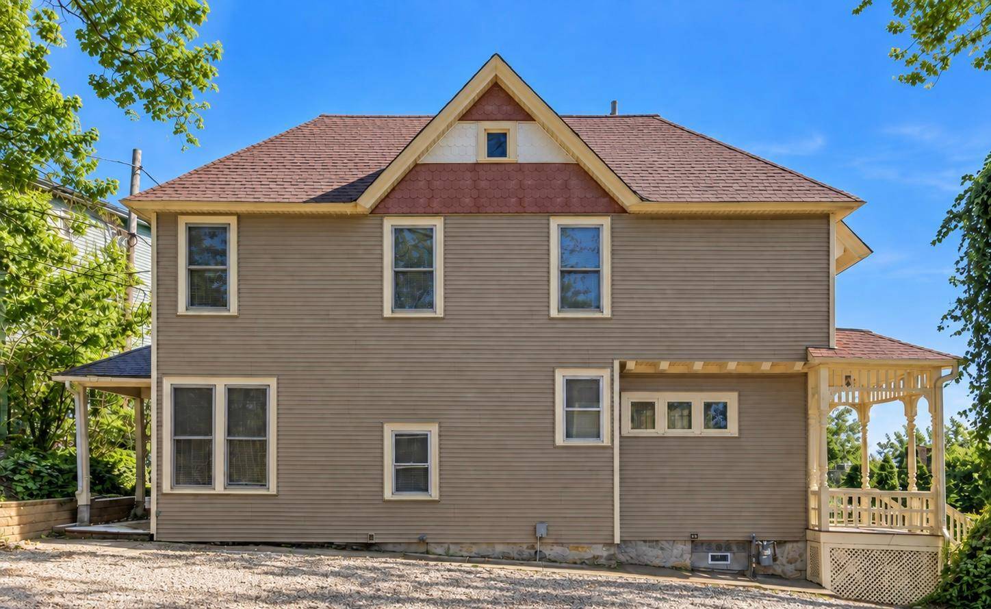 345 Grand AVE, Saint Paul, MN 55102