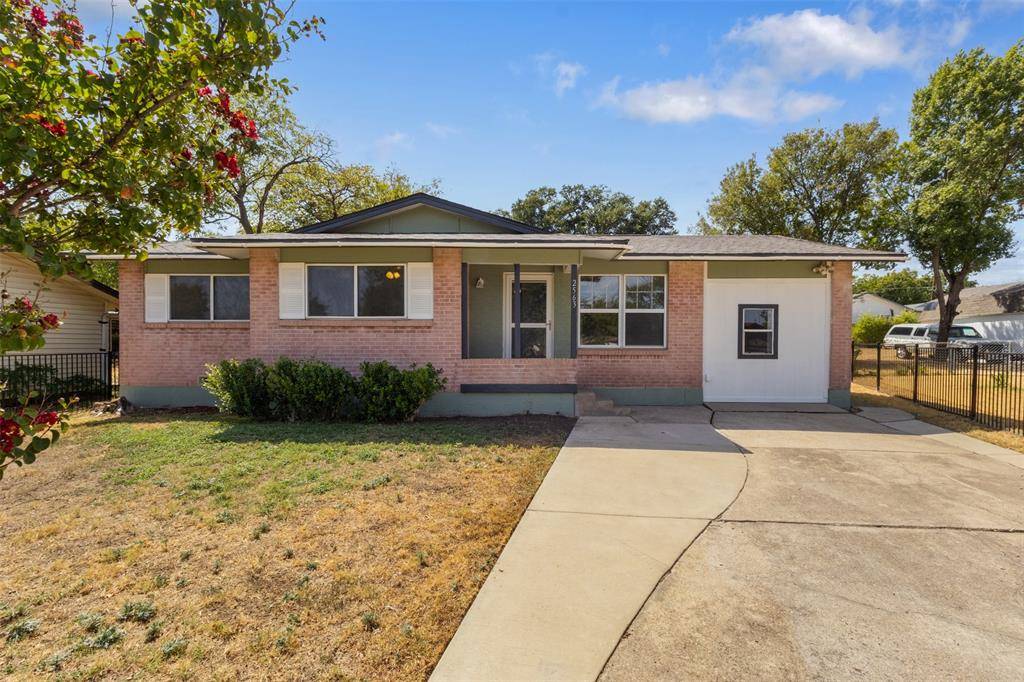 2563 Wood Valley Drive, Dallas, TX 75211