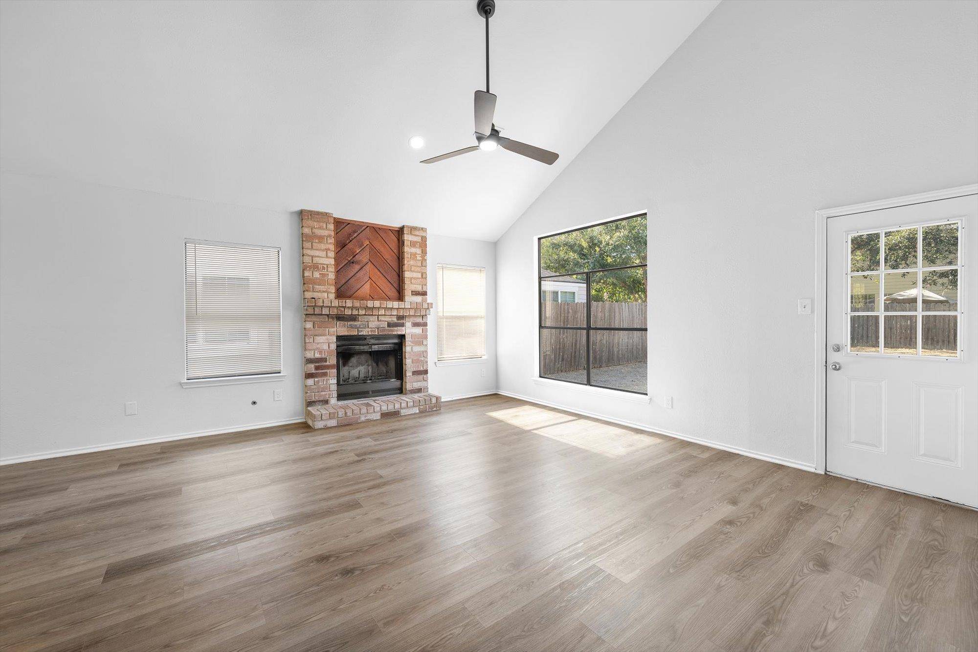 15902 De Peer Ave, Austin, TX 78717