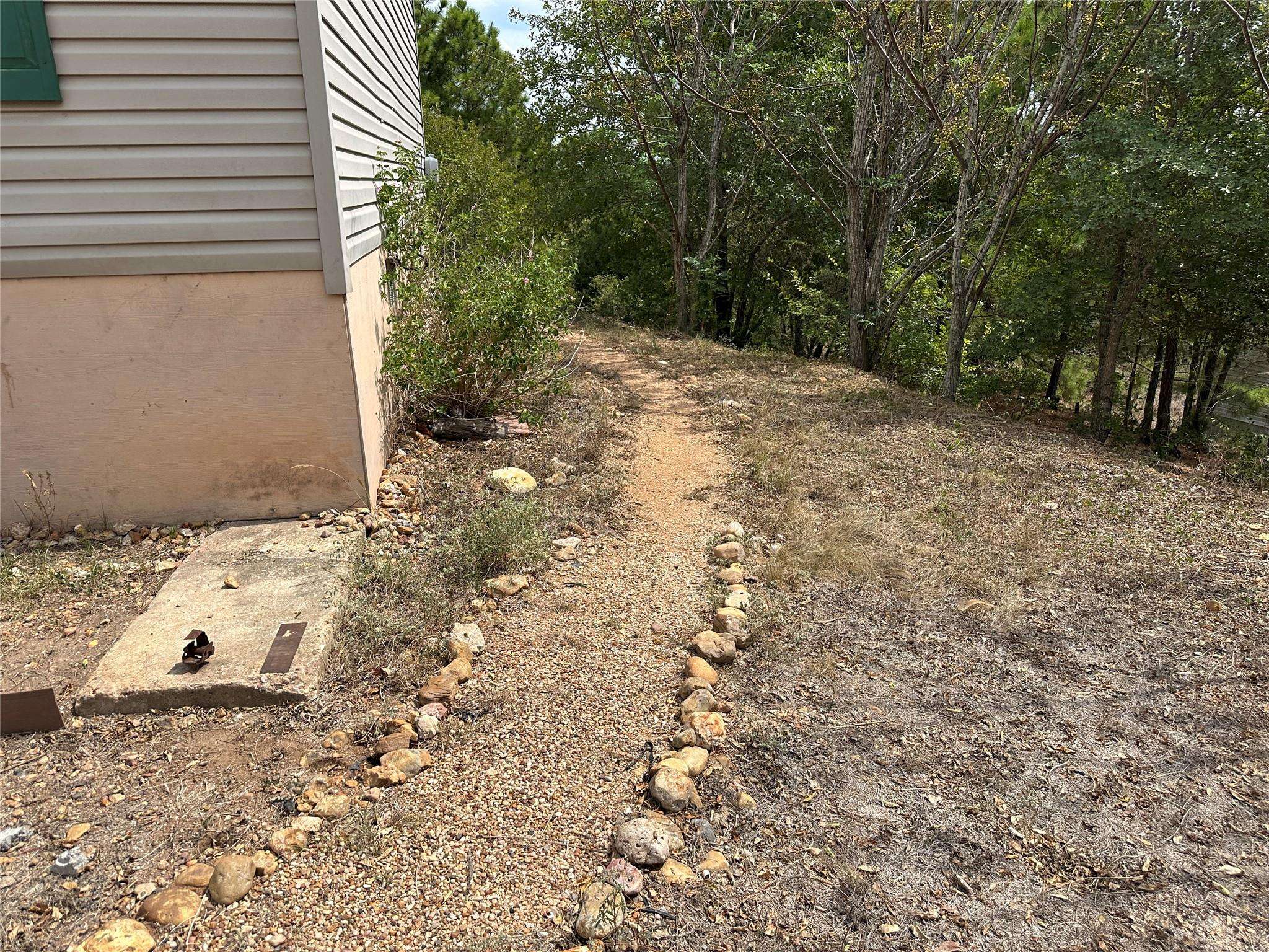157 Lakeside DR, Bastrop, TX 78602
