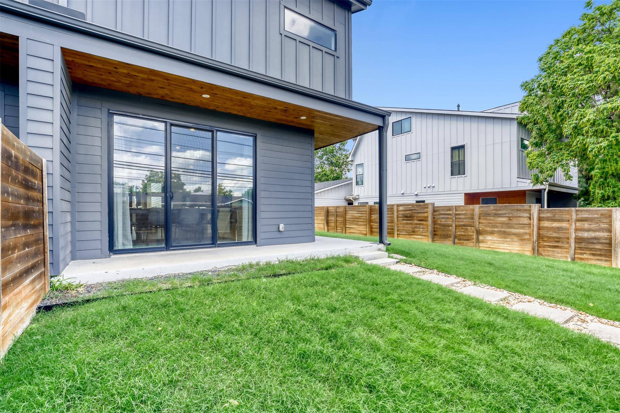 3300B E Martin Luther King Jr Blvd #B, Austin, TX 78721