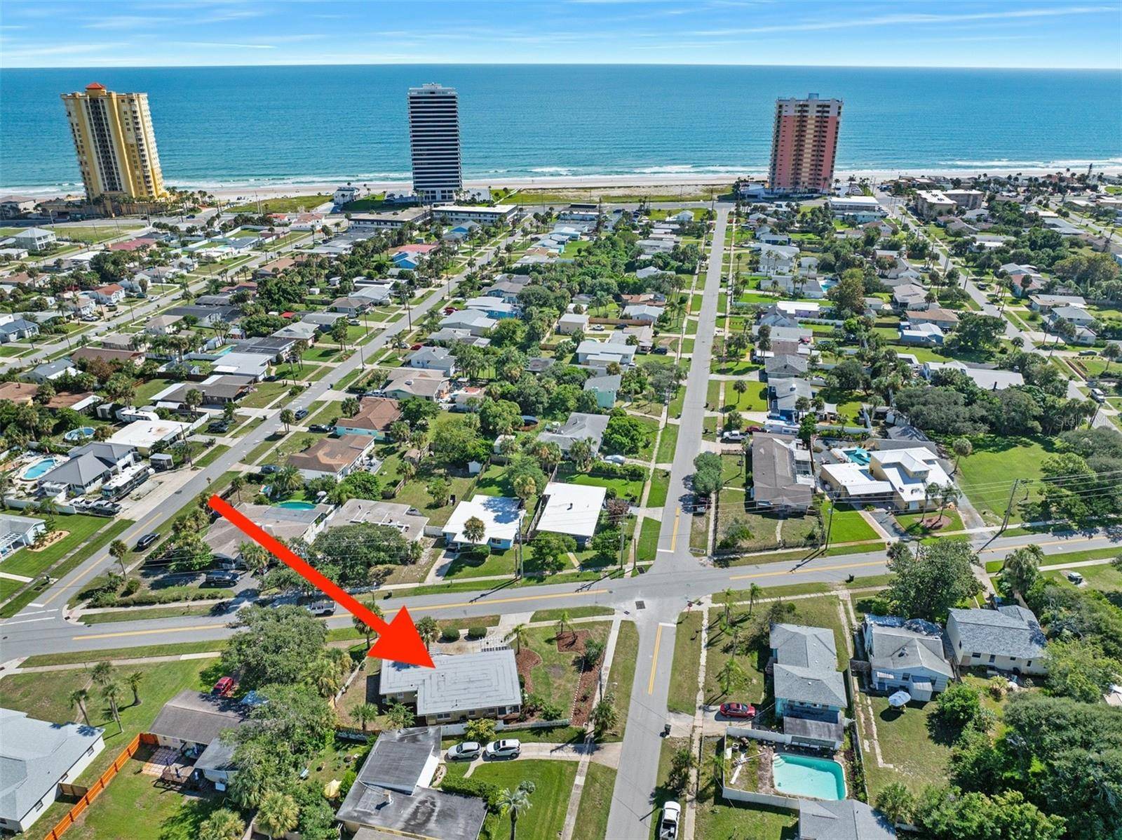 2001 N OLEANDER AVE, Daytona Beach, FL 32118