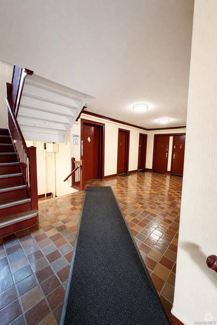 30-15 Hobart ST #4H, Woodside, NY 11377