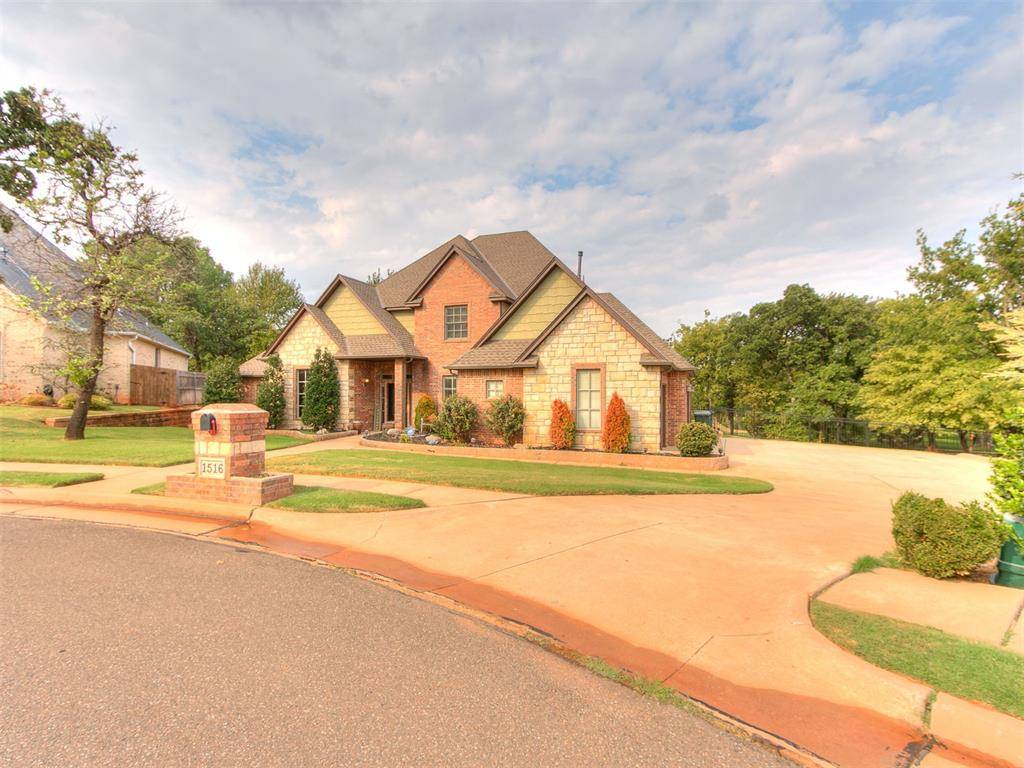 1516 Briar Forest CIR, Edmond, OK 73025