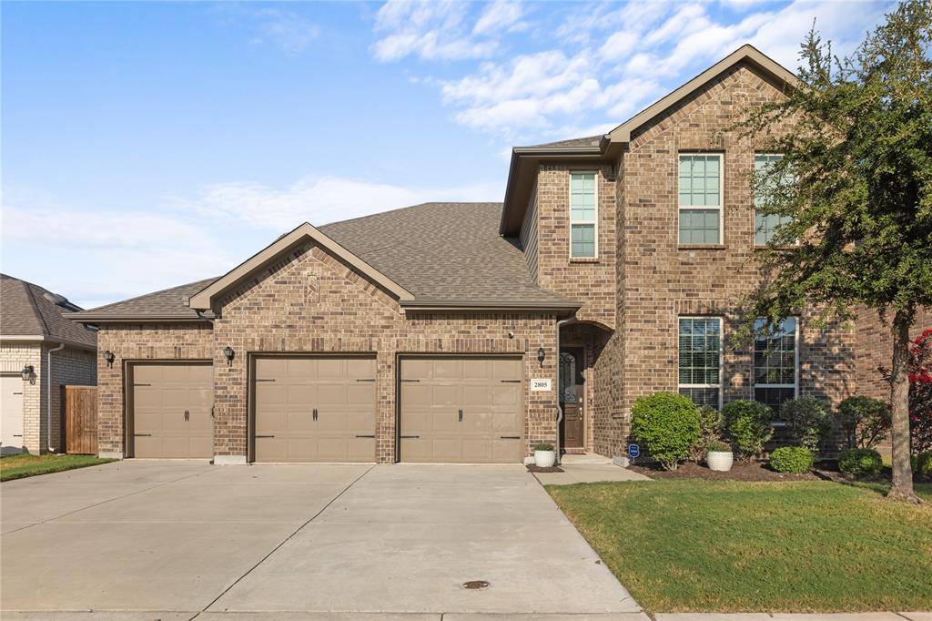 2805 Lakeside Drive, Aubrey, TX 76227
