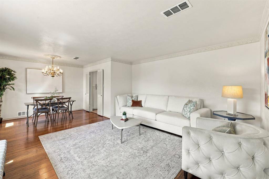 9639 Brentgate Drive, Dallas, TX 75238